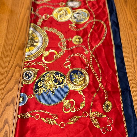 Scarf - Picture 3 of 3